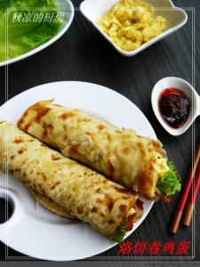 三伏烙饼摊鸡蛋 三伏要吃香喷喷的烙饼卷鸡蛋