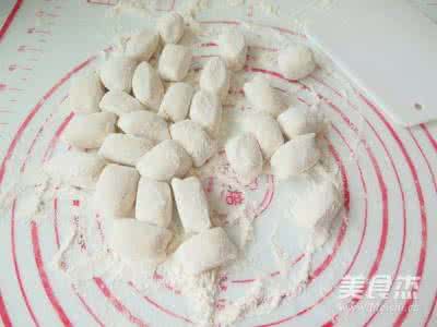 羊肉洋葱饺子 羊肉洋葱饺子:驱寒暖胃和下雪天很搭哦