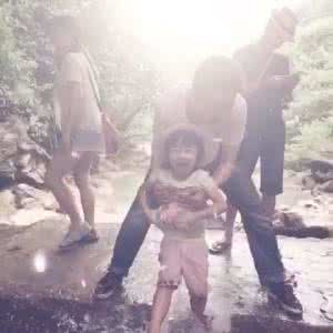 虎牙小安逸跳舞视频 安逸是一潭死水，跳进去就出不来