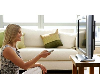 坐月子可以玩手机吗 坐月子可以看电视吗