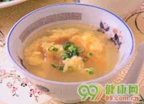 煲鸡汤食谱大全及做法 孕妇鸡汤的做法大全 孕妇食谱大全之苜蓿鸡蛋汤的做法