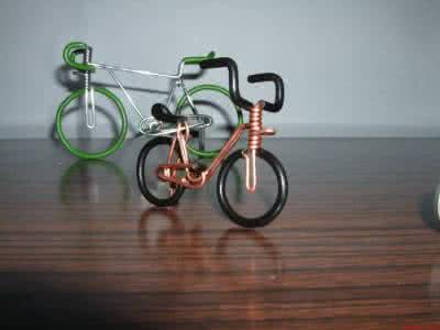 电线自行车 一步步教你用电线做玩具自行车