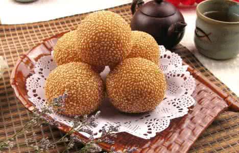 麻团的做法 嚼劲十足的红豆沙麻团怎么做？附红豆沙做法步骤