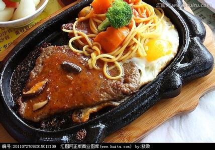 怎么吃西餐牛排 红酒蘑菇牛排----今天吃西餐【厨屋飘香】