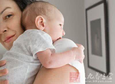 婴儿吐奶是什么原因 婴儿吐奶有“隐情” 准爸准妈发现了吗