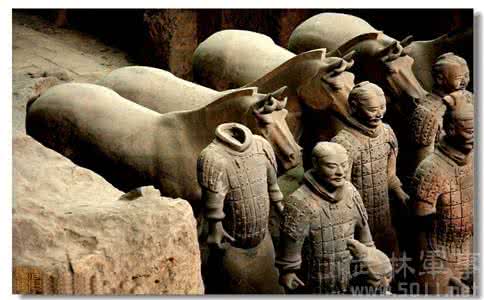 秦始皇陵出土的宝剑 秦始皇陵至今出土了多少陪葬品 秦始皇陵陪葬品