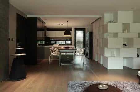 走廊吊顶装修效果图 强化走廊收纳设计的小户装修案例