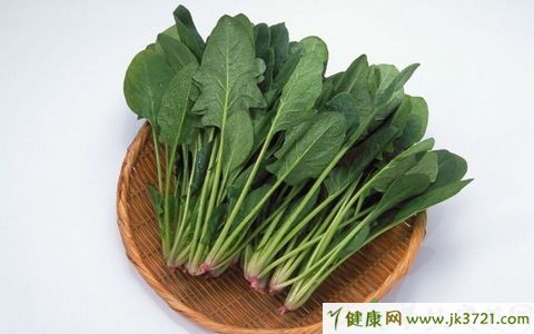 菠菜能生吃吗 菠菜可不可以生吃？