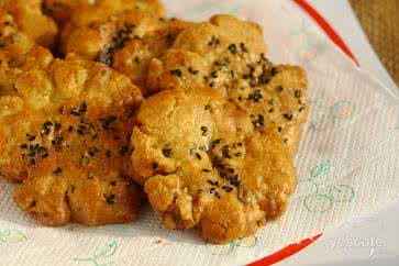 黑芝麻核桃酥 【黑芝麻核桃酥】原料丰富的点心更好吃