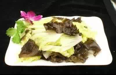 六道湾美食家 这几天这么闷，来点清淡的美食吧，六道润肠通便的美食，赶紧吃起来！