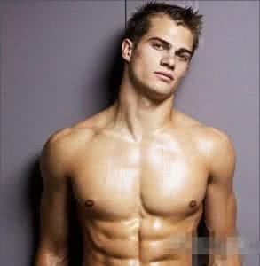 健身腹部肌肉训练方法 如何健身训练腹部肌肉？6种方法可训练