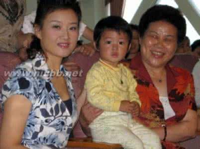 李宏毅帅气写真曝光 宋祖英帅气老公漂亮妹妹慈祥母亲首曝光(图) 宋祖英丈夫