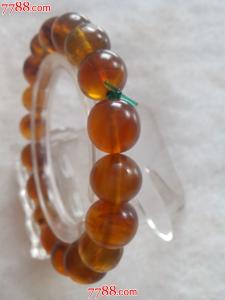 天然琥珀价格 天然琥珀价格 天然琥珀价格由哪些因素决定!