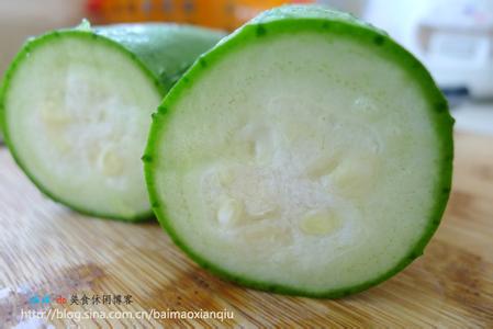 炒丝瓜不变黑的小妙招 如此小妙招：怎样做出嫩绿爽脆的丝瓜菜?