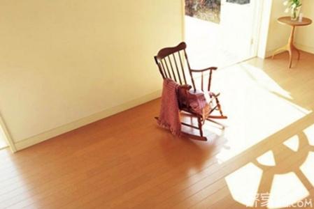 铺地板费用 80平米 铺地板 费用 80%的人地板都铺错了，你家对了吗？