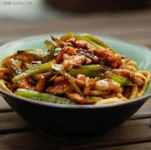 牛肉焖饭 【私家制作喷香可口的牛肉焖饭】