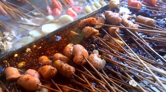 泥锅涮串加盟 撸串换花样,今天试试泥炉麻辣涮串