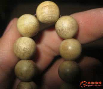 金丝楠木手串佩戴 佩戴金丝楠手串的乐趣