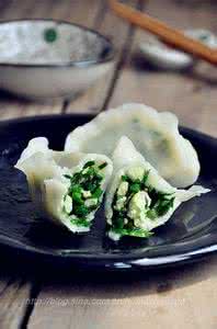 韭菜鸡蛋饺子馅的做法 韭菜鸡蛋饺子馅的做法 韭菜鸡蛋饺子馅的做法大全 在家吃上美味韭菜鸡蛋馅的水饺