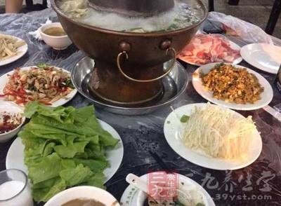 喝四物汤后的饮食禁忌 饮食禁忌 火锅里放这一物犹如在投毒
