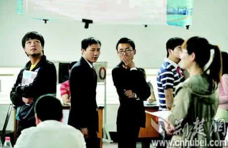 马云说电商将消失 马云谈幼教:很多工作在消失,我们应该教孩子什么