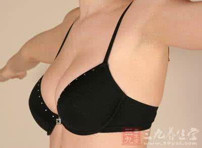 男生在意女生的胸大小 揭秘日本男人最在意的女性胸部大小