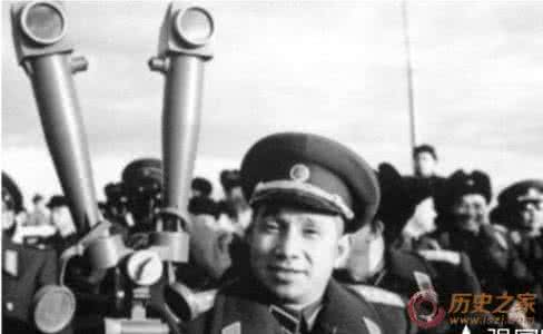 撤销党内职务 1958年毛泽东为何要撤粟裕的职