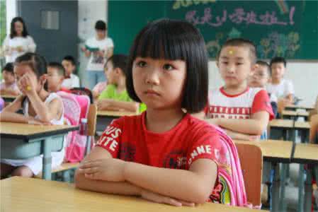 新生入学教育 新生入学教育 听听老师和教育专家谈新生入学对策