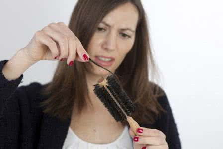 年轻人健康饮食大数据 三方法来测试头发健康 年轻人防脱发饮食为上策