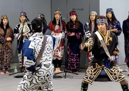 日本的阿伊奴血统明星 阿伊努人