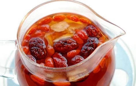 气血不足是贫血吗 贫血的人吃什么补血快 气血足就吃这些