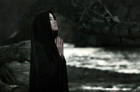 我醉在尘世中 尘世纷扰，我情愿孤独