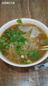 兰州牛肉拉面汤料配方 兰州拉面调汤加何种料粉？熬油用哪款线椒？