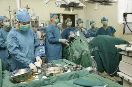 全球首例头部移植手术 西京医院成功实施中国首例人子宫移植