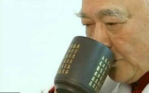 前列腺炎名医中药处方 【中药佳方】名医30年高血压，一杯自制药茶喝好了！配方公开~
