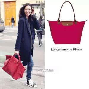 二选一问题游戏大全 二选一 你要大表姐的包包还是十元欧巴?