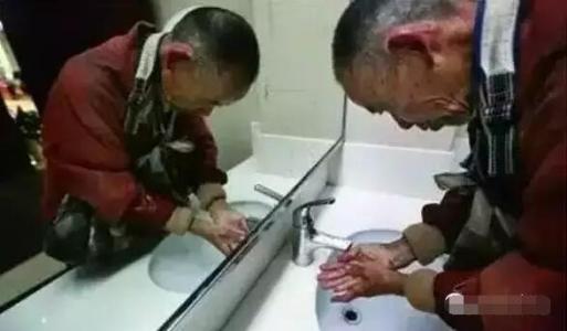 浙江拾荒老人 假的 浙江“拾荒老人”被车撞身亡,遗产震惊世人