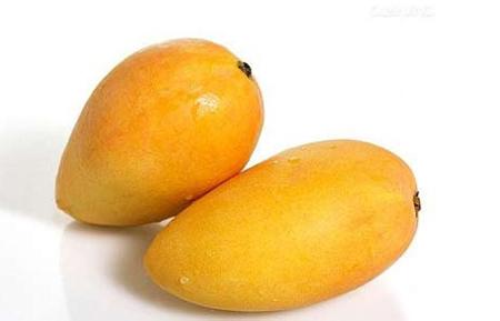 孕妇吃芒果会上火吗 芒果上火吗 孕妇吃芒果要注意量