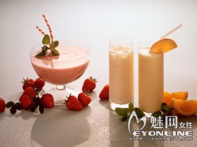 纯牛奶可以做什么食物 这4种食物千万别与牛奶同食