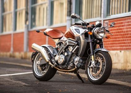 超奢华宫殿顶级豪宅 超奢华的摩托车