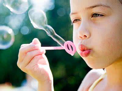 如何培养孩子的自尊心 培养孩子自尊心 如何培养孩子强大自尊心