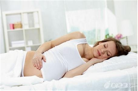 孕早期怎么缓解孕吐 孕吐吃什么缓解_9种食疗方缓解孕早期呕吐