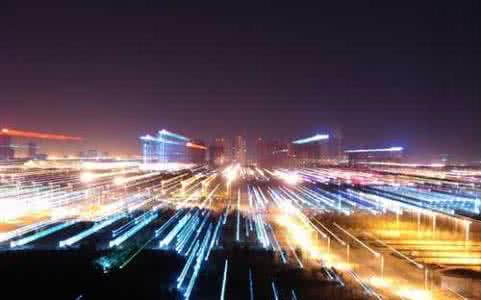 夜景摄影技巧 揭秘--教你拍出绚烂夜景的摄影技巧