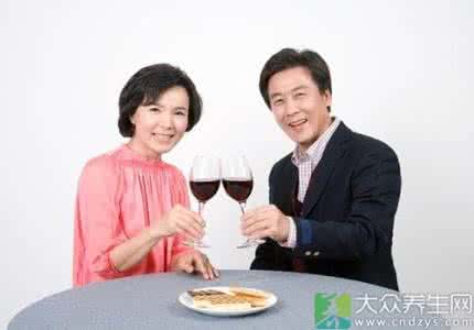 老夫老妻如何相处 中年夫妻如何相处