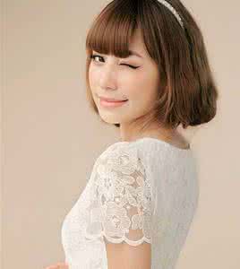 气质短波波头发型图片 波波头发型图片 优雅气质中长波波头发型图片