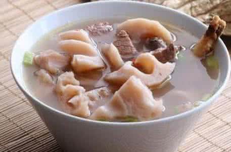 莲藕排骨汤的做法 莲藕排骨汤的做法 吃什么养生美容？ 推荐莲藕排骨汤的做法