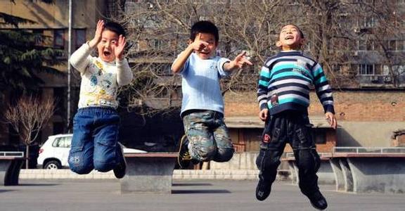 父母抱怨孩子没出息 浮躁的父母，怎么可能教出有出息的孩子？