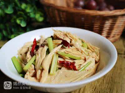 凉拌腐竹 凉拌腐竹,夏日清爽可口的美味菜