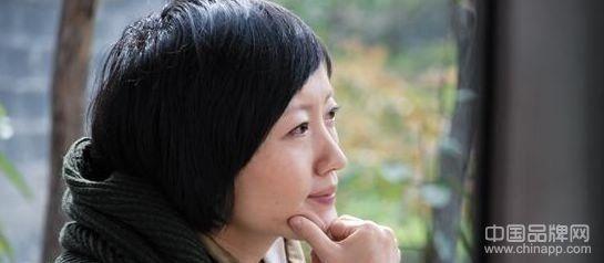 柴静 爱情是一个灵魂 柴静送给女孩们的80句爱情箴言，句句深入肺腑...！
