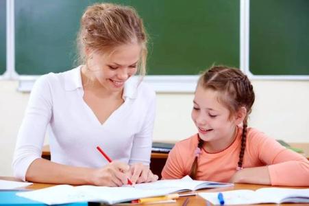 单亲妈妈爱上孩子同学 让孩子爱上写作业，聪明妈妈用了这几招！